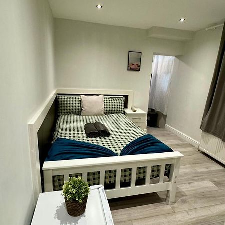 Appartamento Guest & Rest 2 Londra Esterno foto