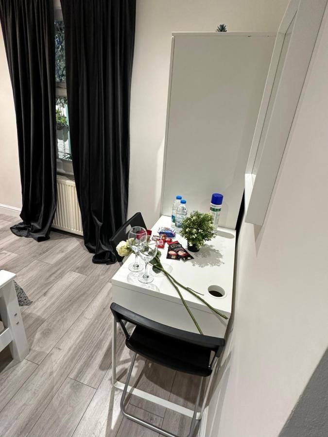 Appartamento Guest & Rest 2 Londra Esterno foto