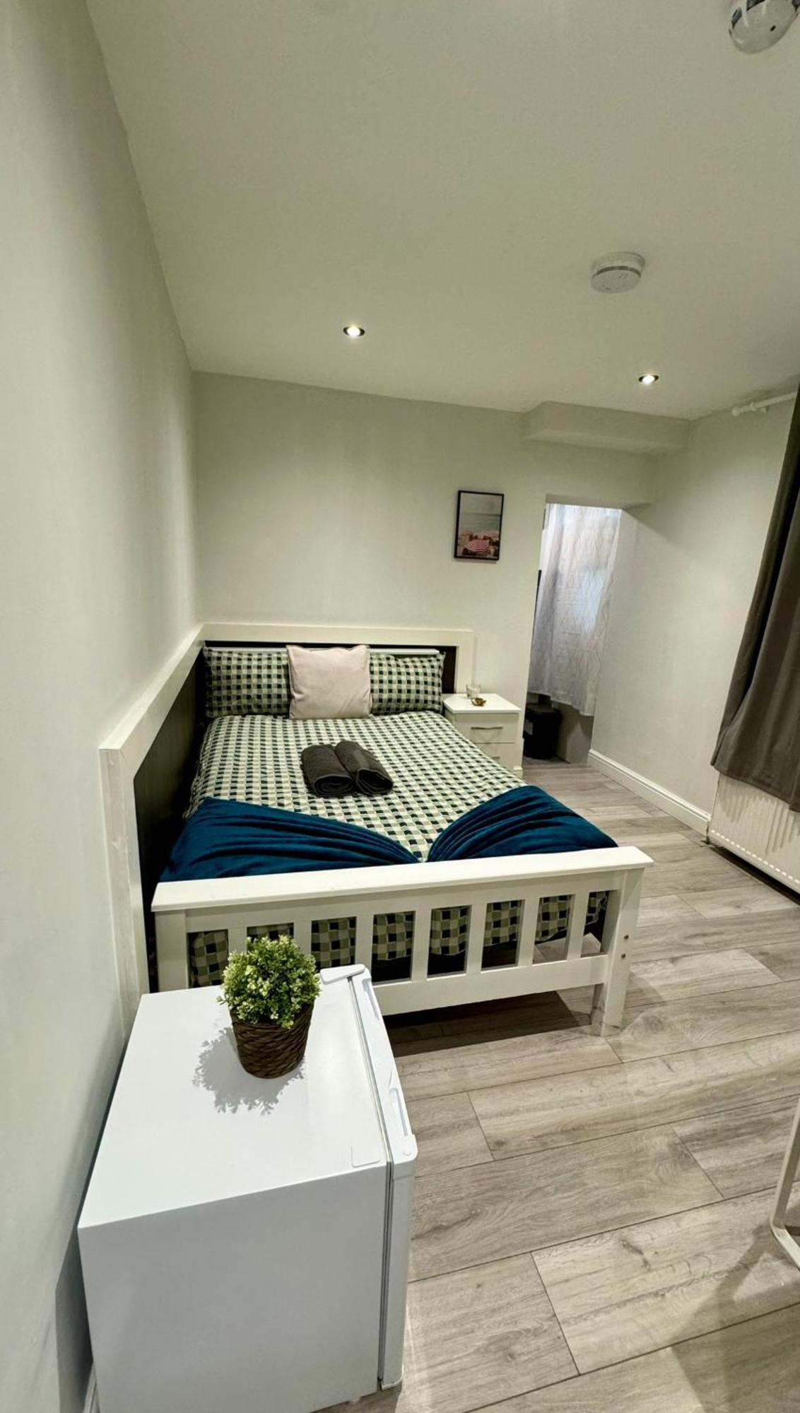 Appartamento Guest & Rest 2 Londra Esterno foto
